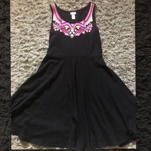 A casual summer dress. Nice for any event ☀️.